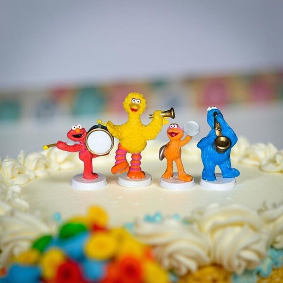 VTG Sesame Street Wilton Cake Toppers Figures Big Bird Zoe Elmo Cookie Band B18 - Picture 1 of 7